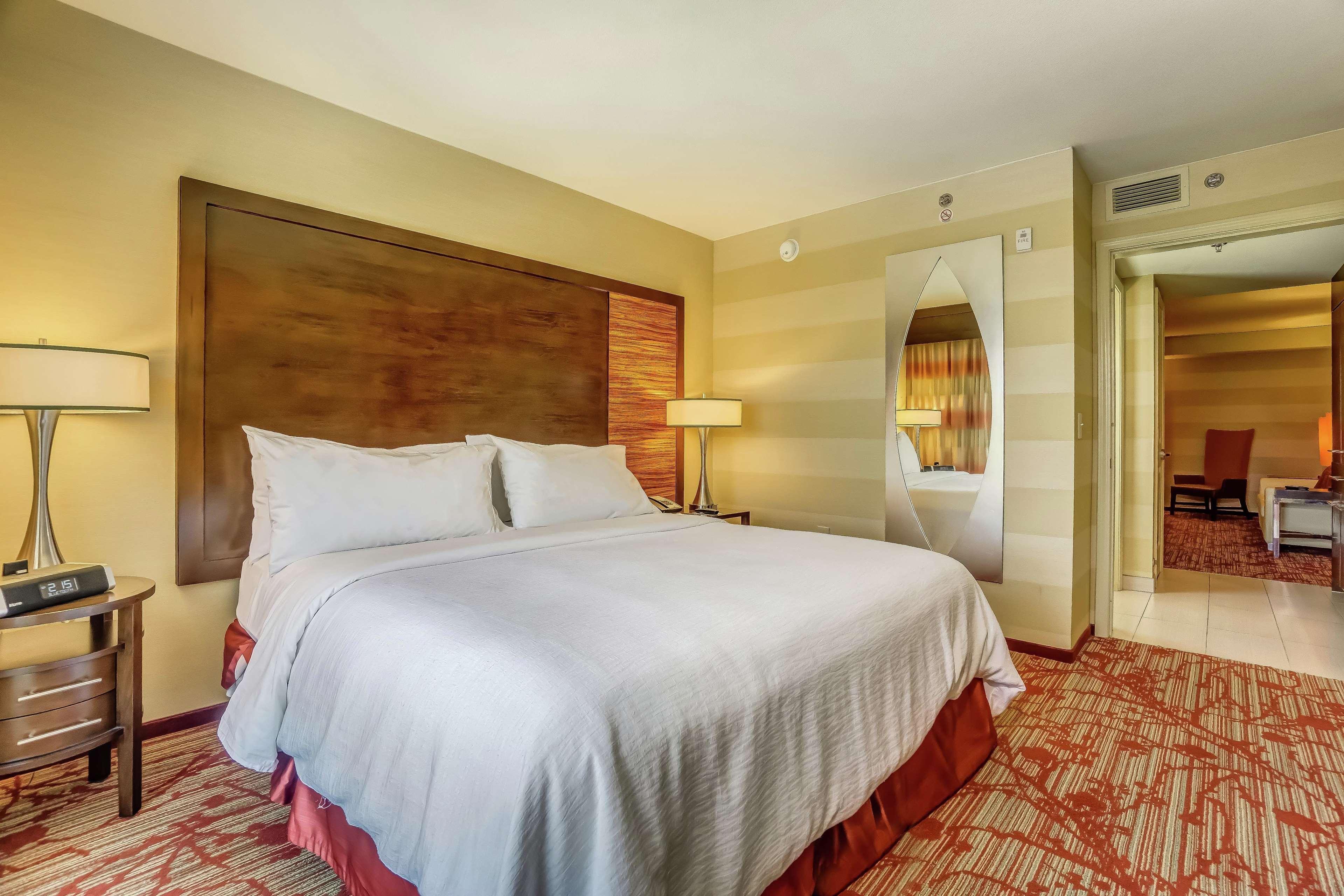 Embassy Suites Atlanta - Kennesaw Town Center Екстериор снимка