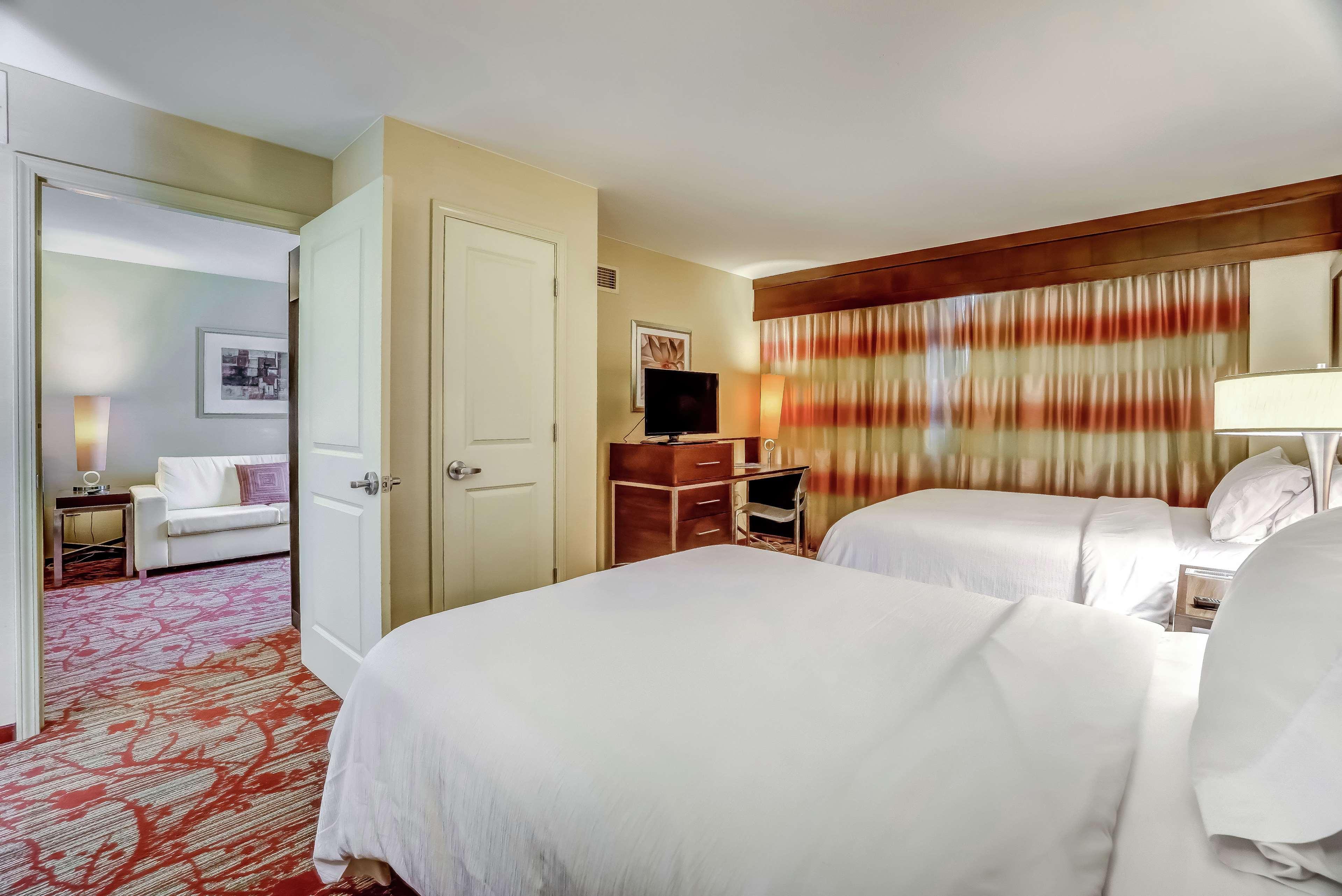 Embassy Suites Atlanta - Kennesaw Town Center Екстериор снимка