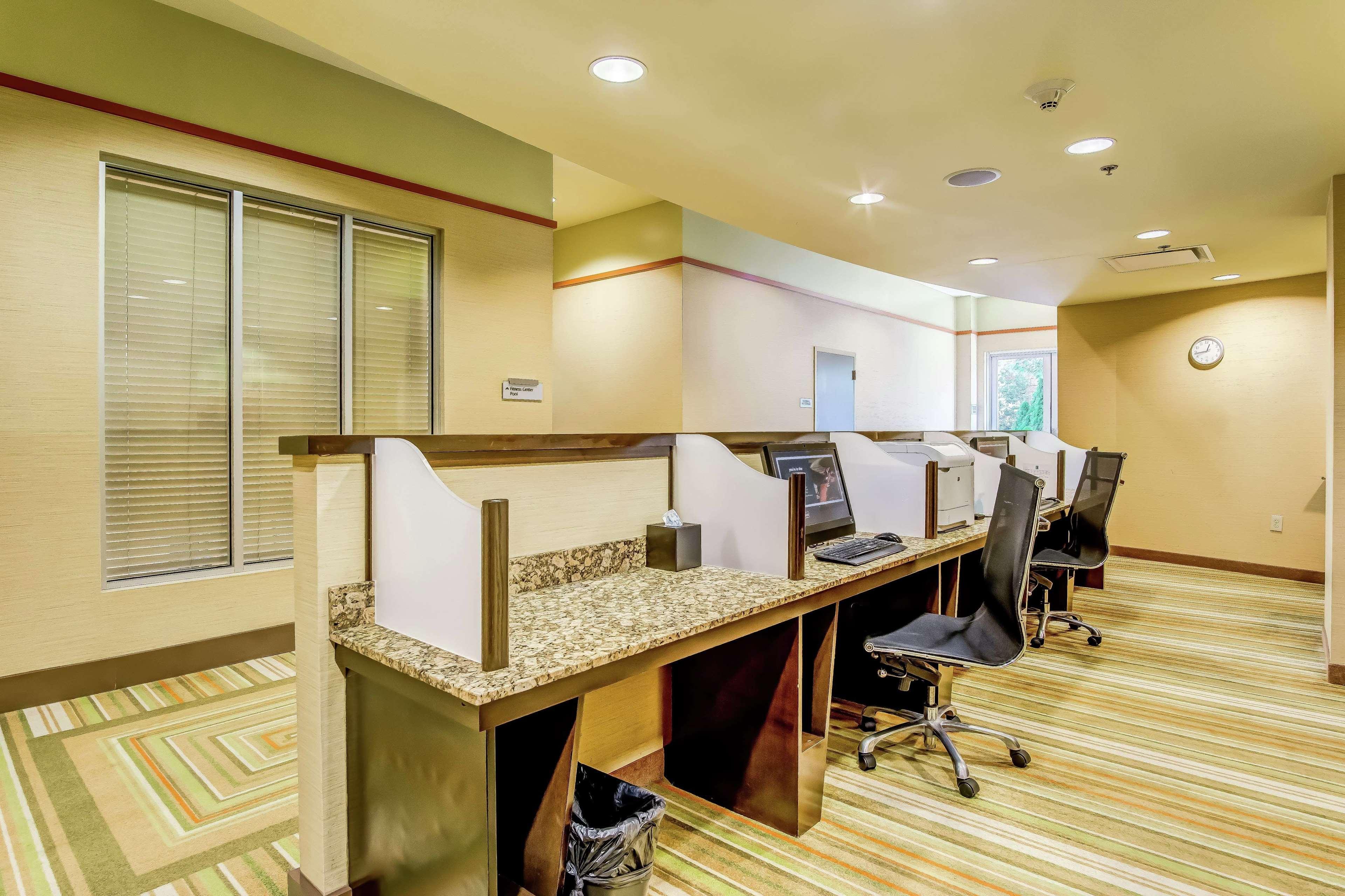 Embassy Suites Atlanta - Kennesaw Town Center Екстериор снимка
