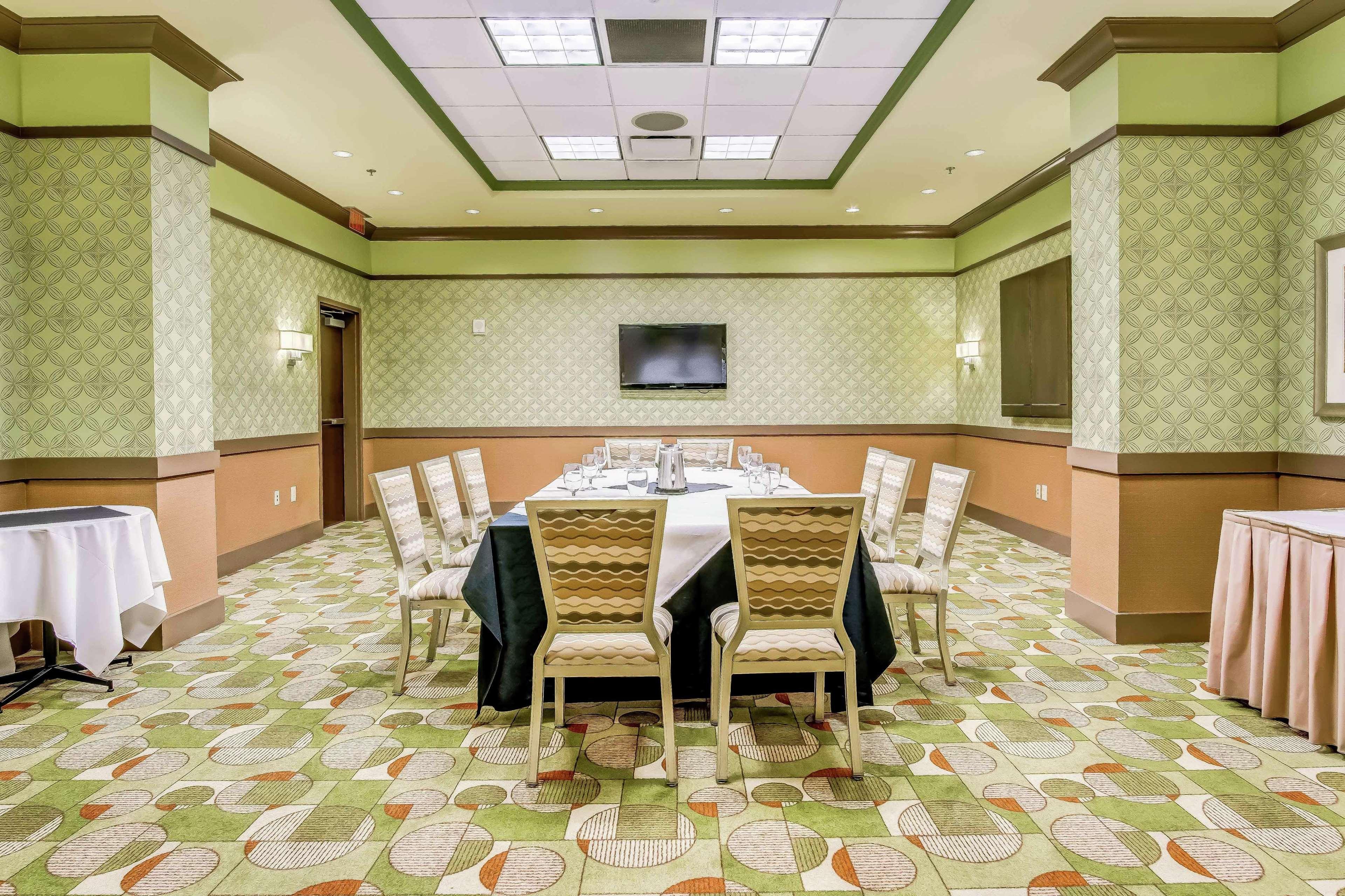 Embassy Suites Atlanta - Kennesaw Town Center Екстериор снимка