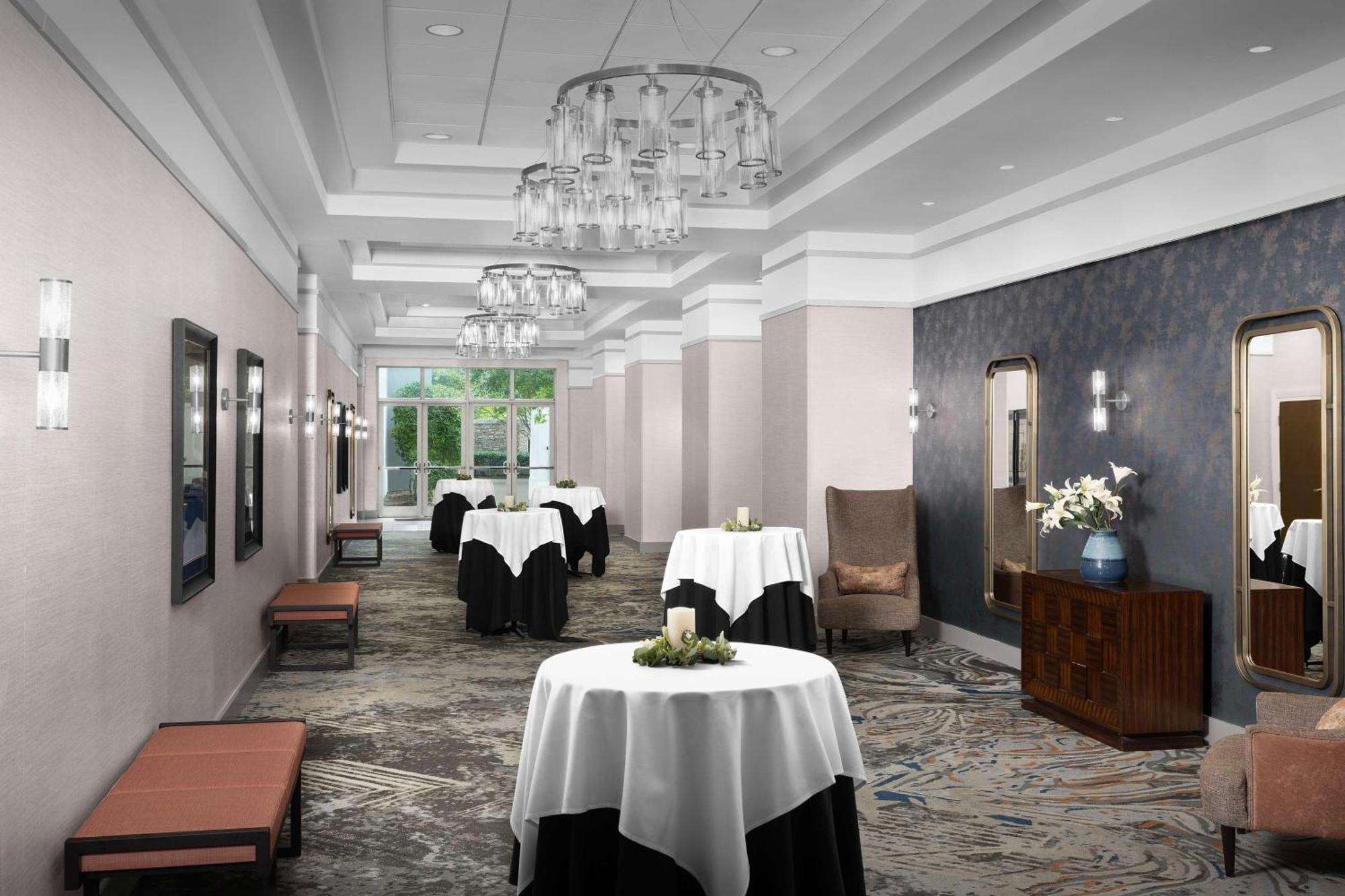 Embassy Suites Atlanta - Kennesaw Town Center Екстериор снимка