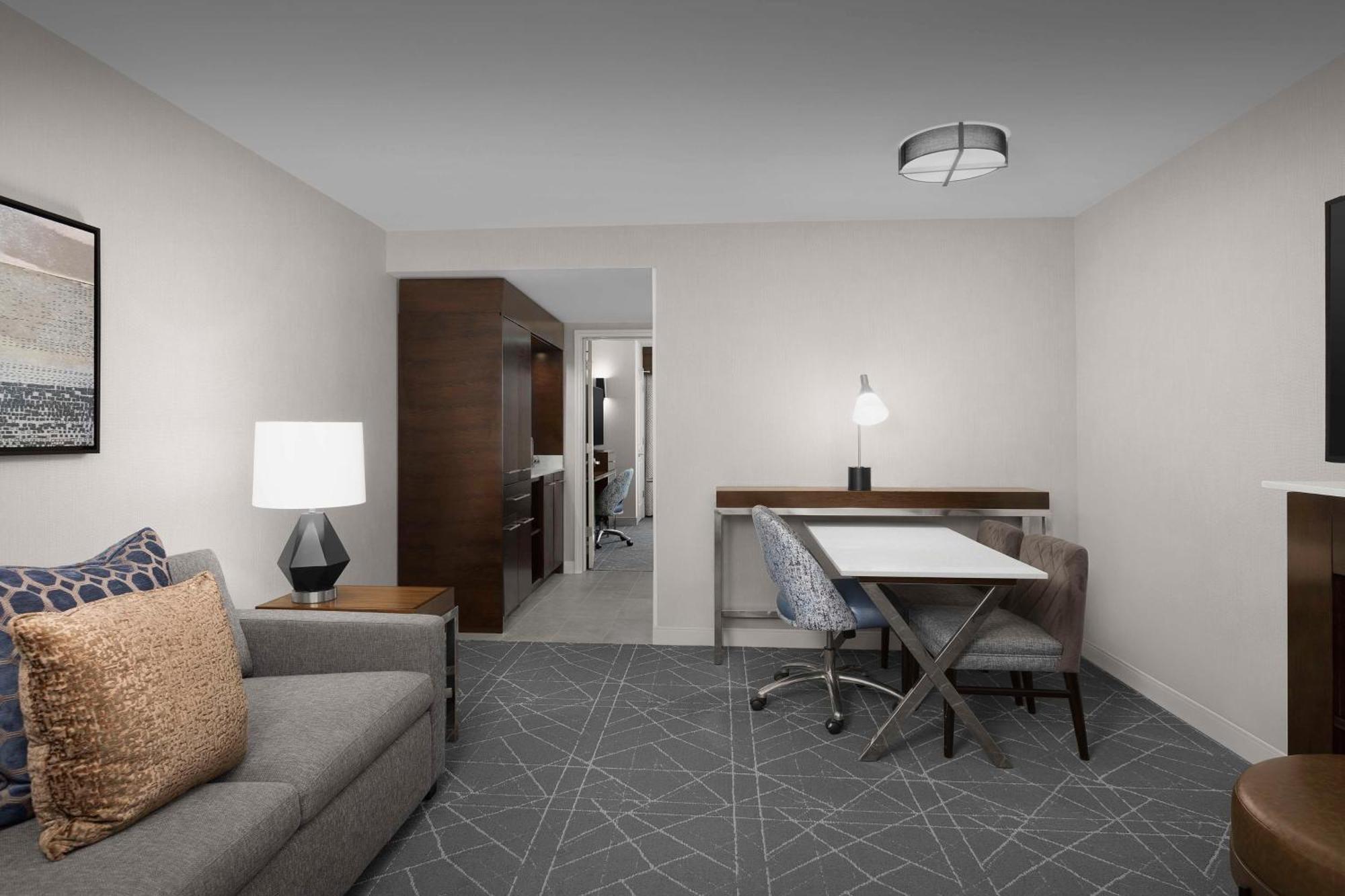 Embassy Suites Atlanta - Kennesaw Town Center Екстериор снимка